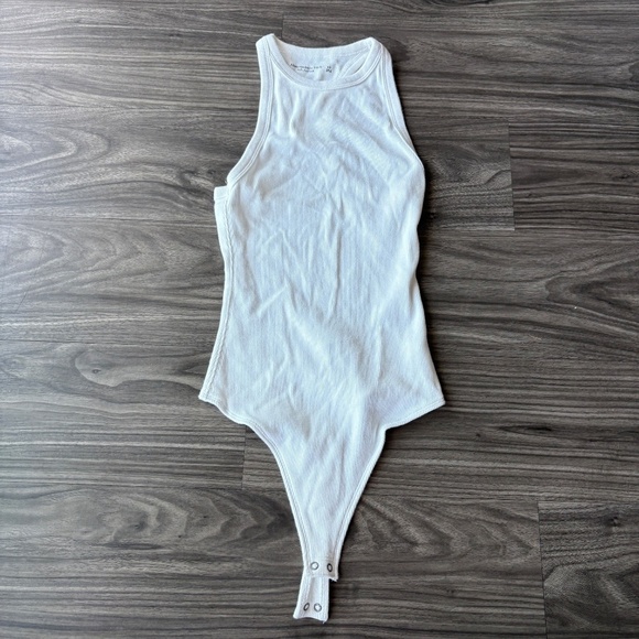 Abercrombie & Fitch Tops - Women’s Abercrombie & Fitch White bodysuit XS Ribbed High Neck